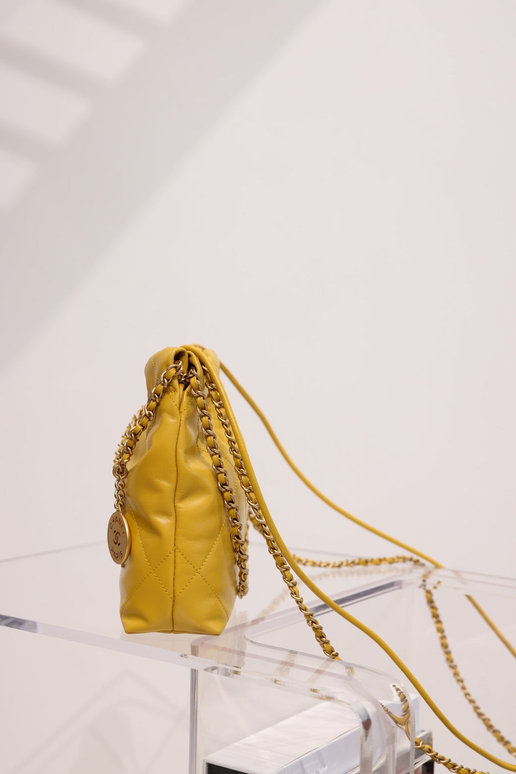 CHANEL HOBO BAG 22 YELLOW LAMBSKIN GOLD HARDWARE