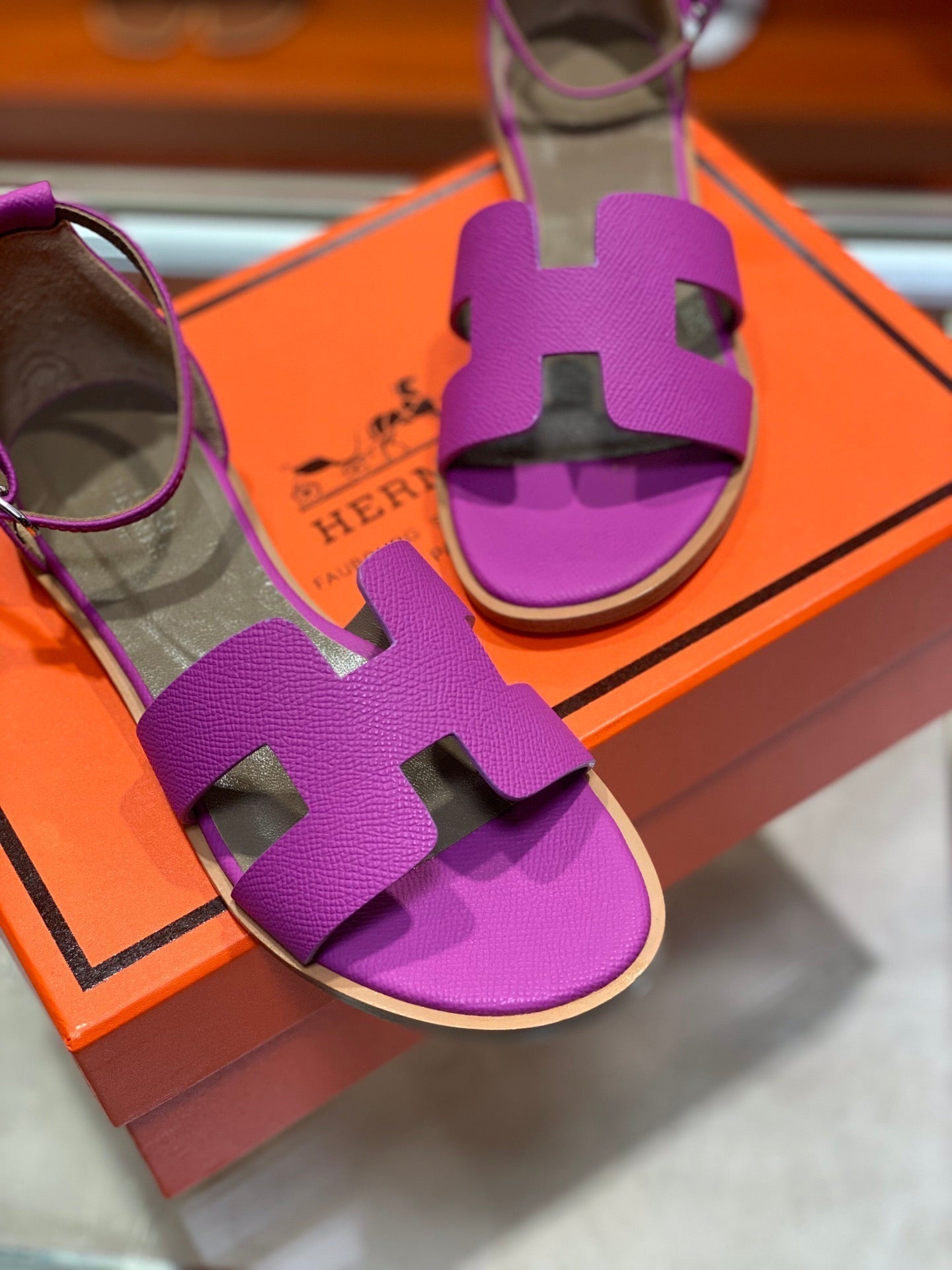 HERMES SANTORINI SANDAL RED VIOLET CALFSKIN