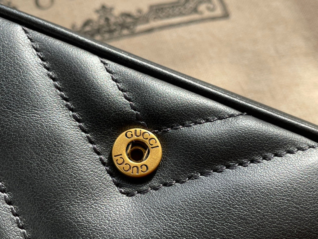 GUCCI MARMONT MINI 16 BAG IN BLACK CALFSKIN