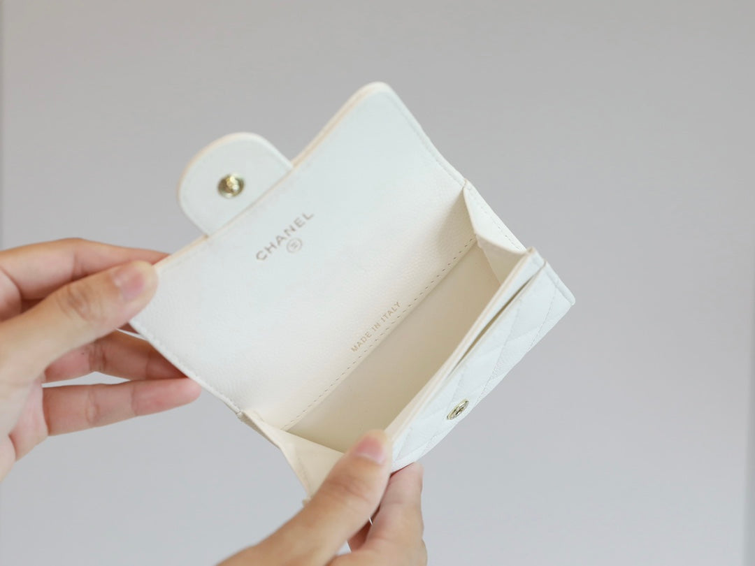 CHANEL FLAP CARD HOLDER 11.3 WHITE GRAINED CALFSKIN GOLD ICON