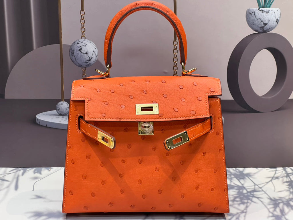 HERMES KELLY BAG 20 IN FIRE ORANGE OSTRICH LEATHER WITH GOLD HARDWARE