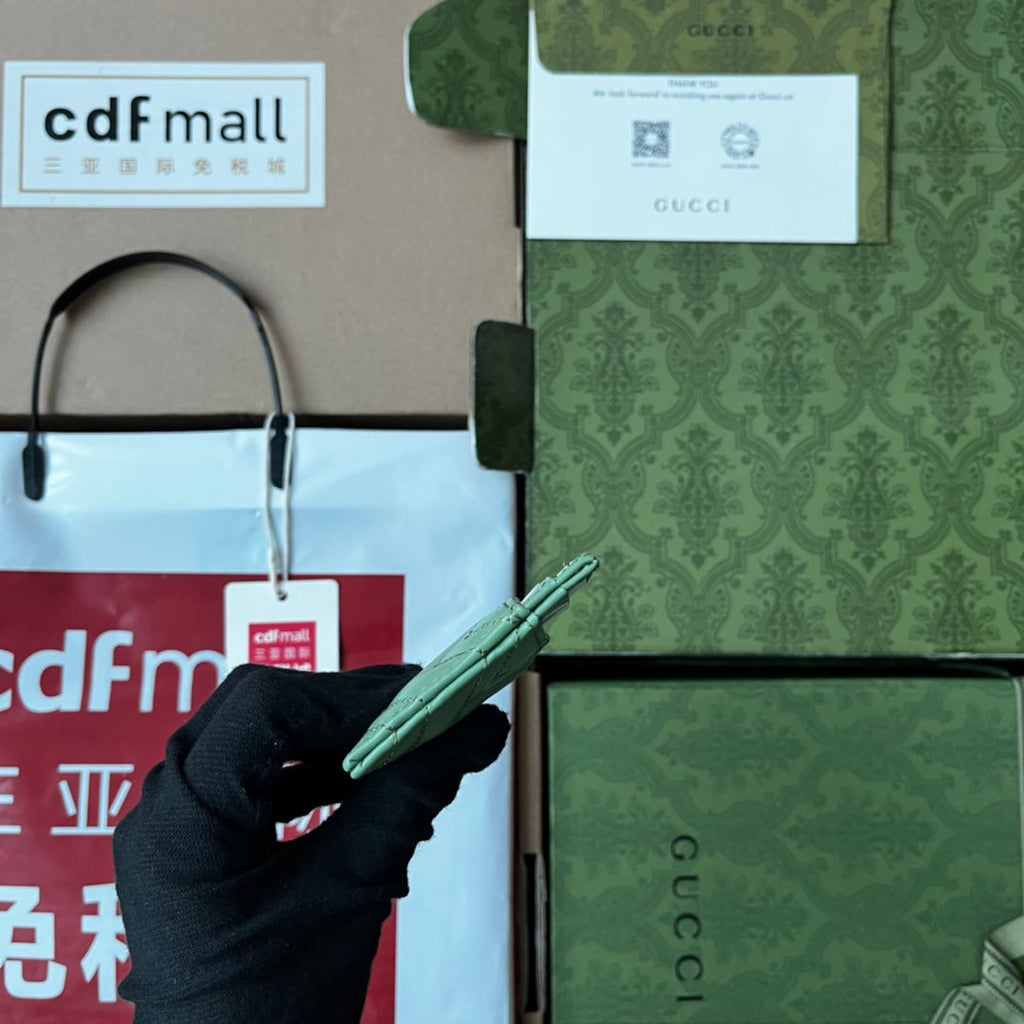 GUCCI MARMONT QUILTED CARD CASE 10 IN LIGHT GREEN LAMBSKIN