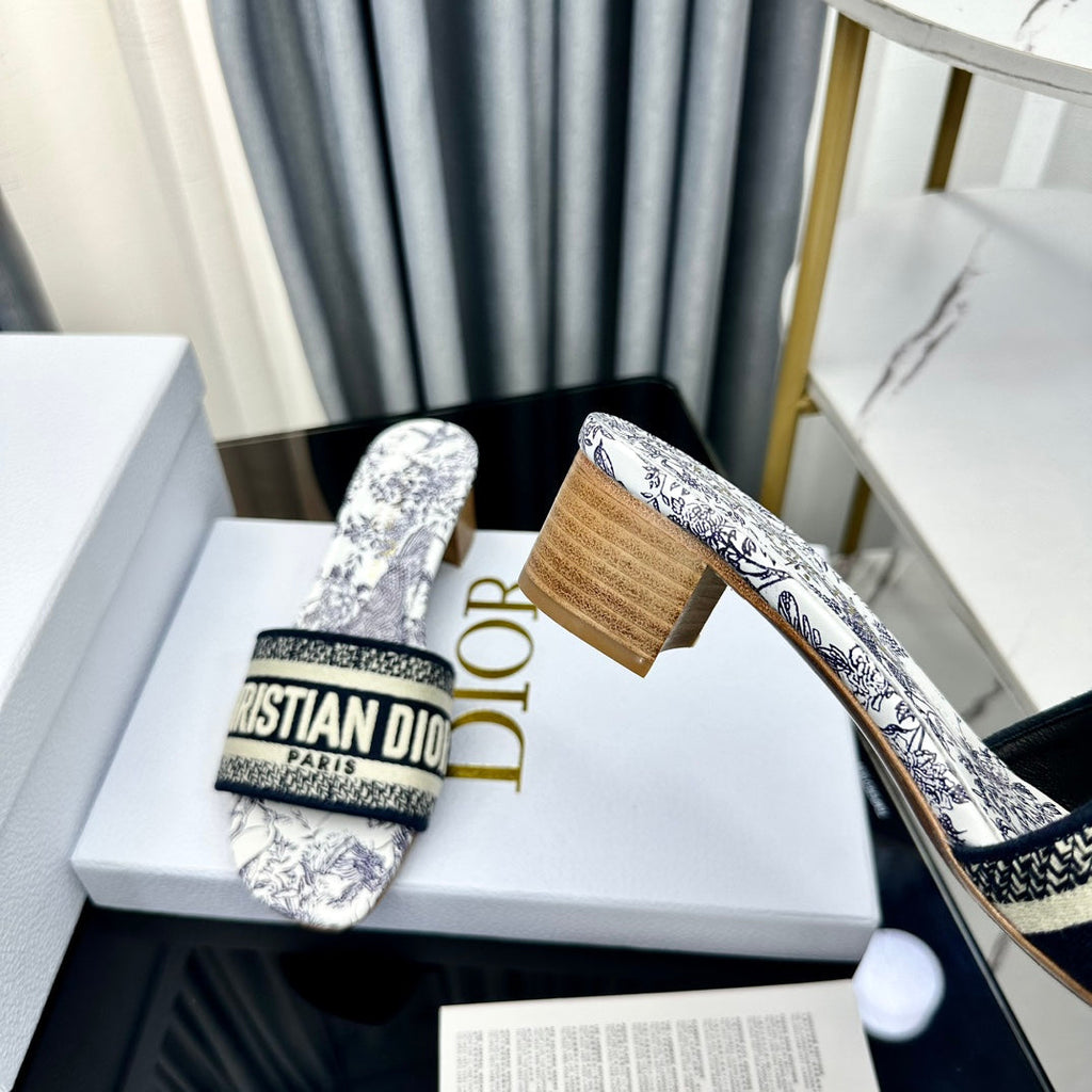 DIOR CD Mule Dway Heeled Slide 45mm Style 64