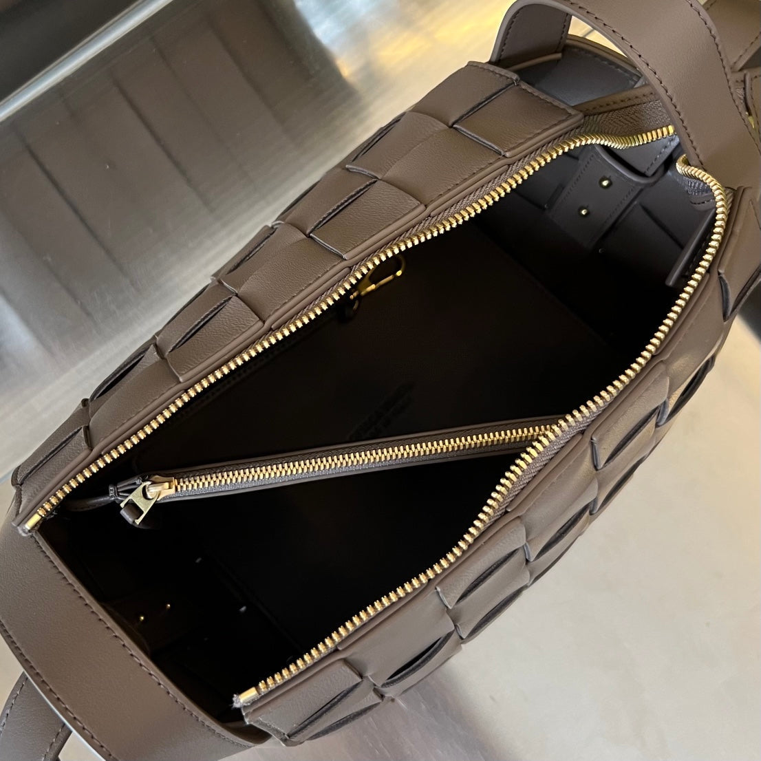 BOTTEGA VENETA SMALL 22 CASSETTE IN CAMEL BROWN LAMBSKIN