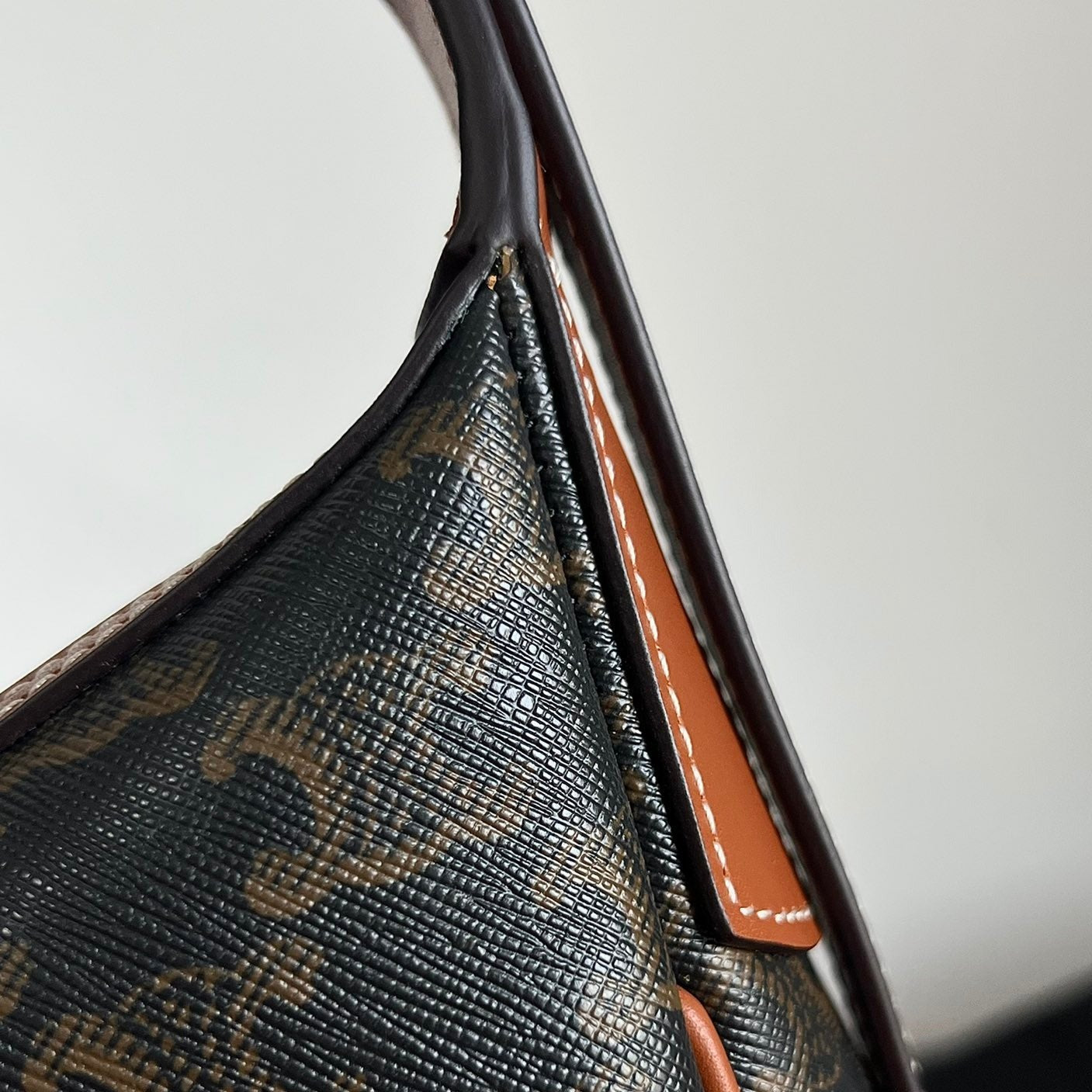 CELINE TRIOMPHE 31 BLACK PATTERN CALFSKIN