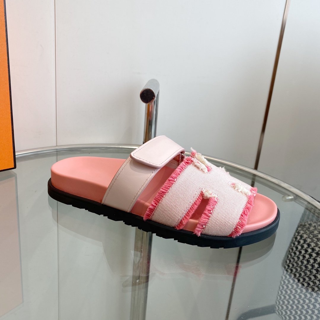 HERMES Chypre Techno Sandal Pink Leather