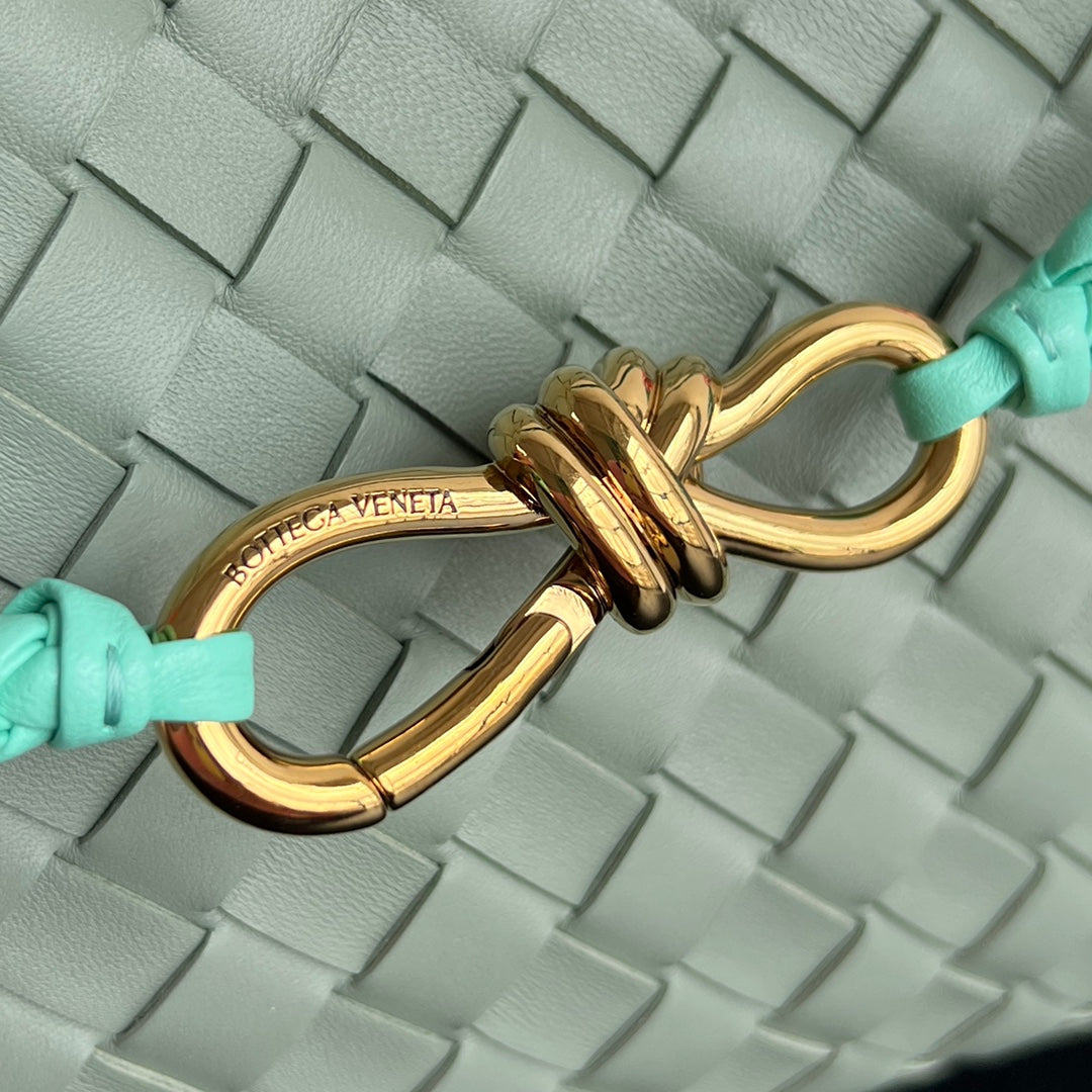 BOTTEGA VENETA EAST WEST ANDIAMO BAG 29 IN ORANGE AND LIGHT GREEN CALFSKIN