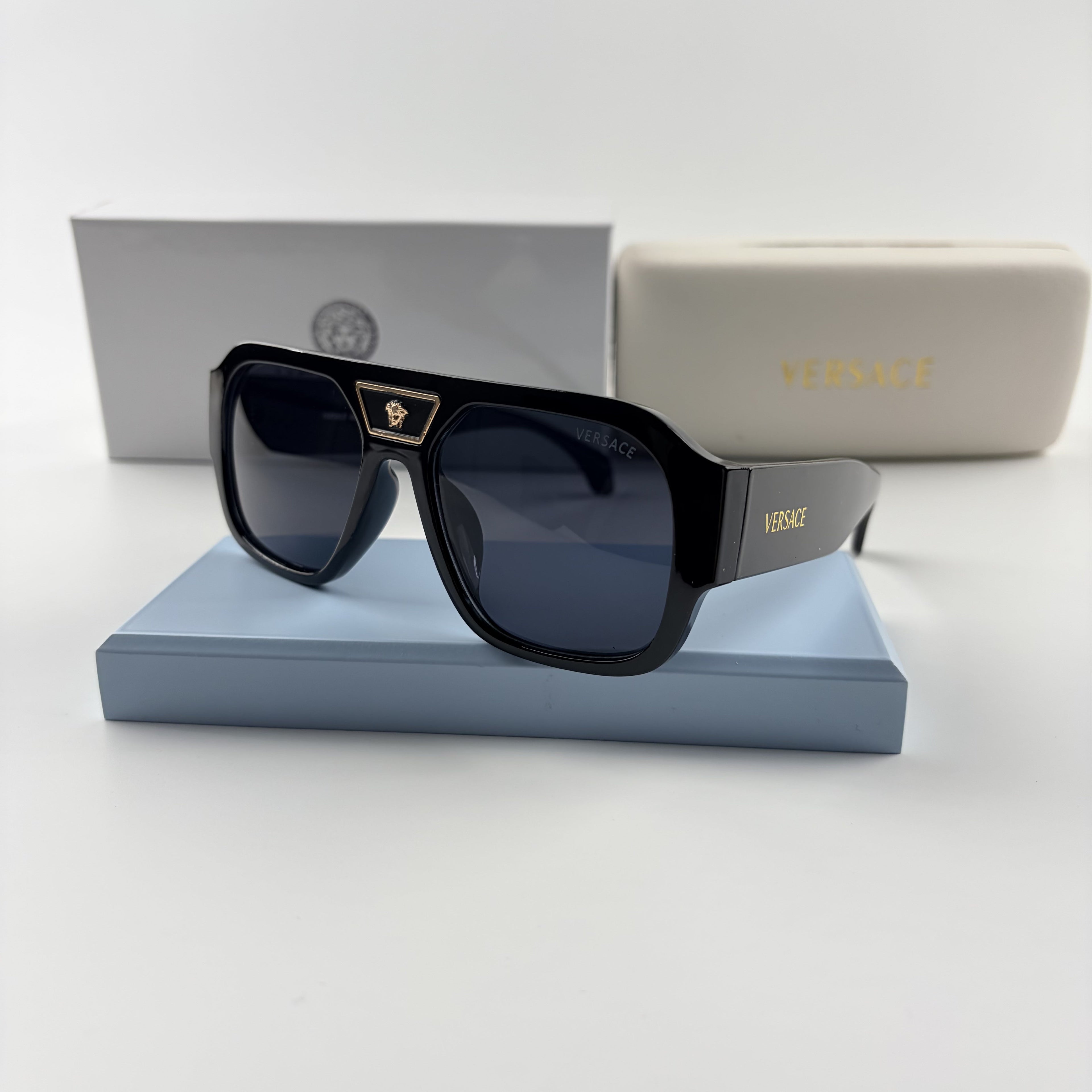 Premium Oversized Aviator Sunglasses - Gold Medusa Accent Black Frame