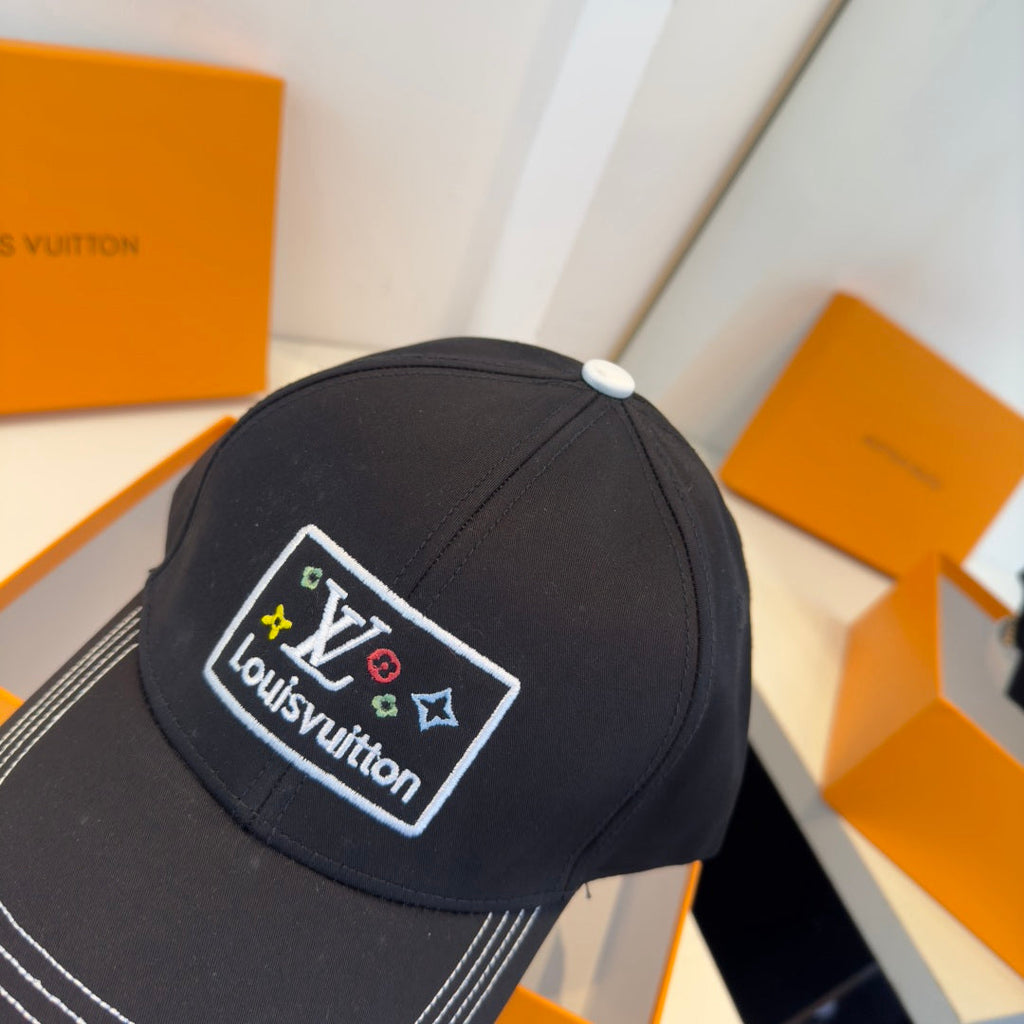 Elegant Minimalist Baseball Cap - Versatile Statement Piece