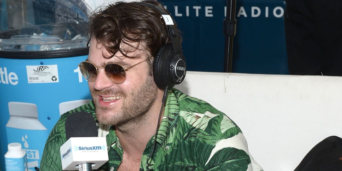 Ray-Ban Round Metal RB 3447 001/51 - As Seen On Gemma Owen & Ne-Yo