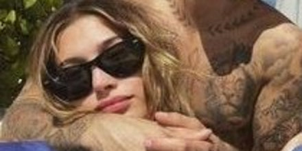 Ray-Ban Wayfarer 2140 901 Black - As Seen On Leonardo DiCaprio & Hailey Bieber