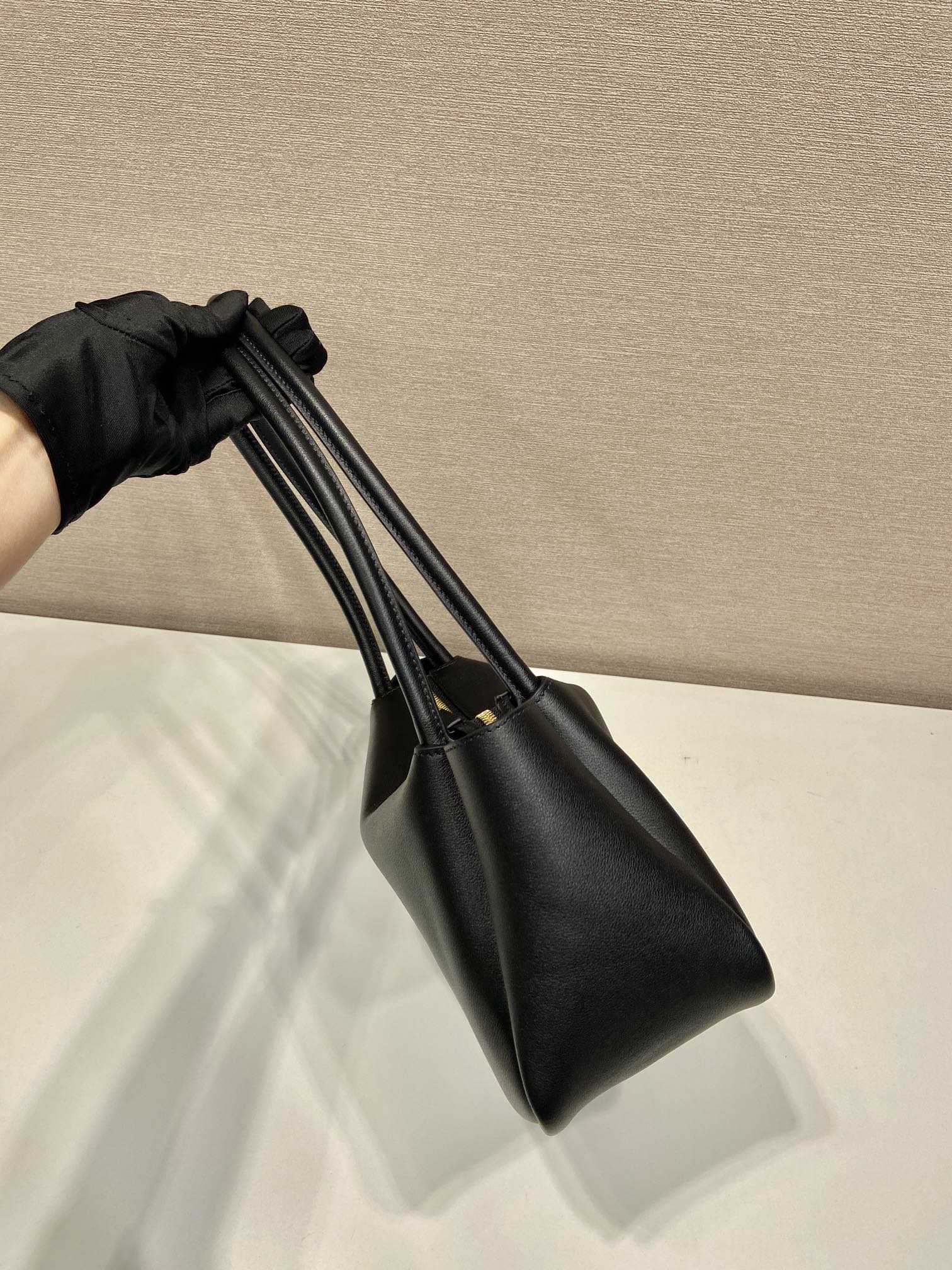 PRADA 28 LARGE BLACK CALFSKIN HANDBAG