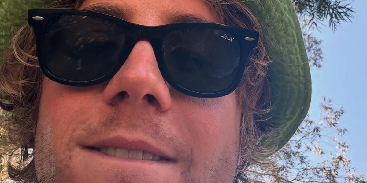Ray-Ban Wayfarer 2140 901 Black - As Seen On Leonardo DiCaprio & Hailey Bieber