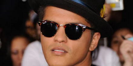 Ray-Ban Clubmaster Classic 3016 W0366 - As Seen On Bruno Mars & Park Seo-joon