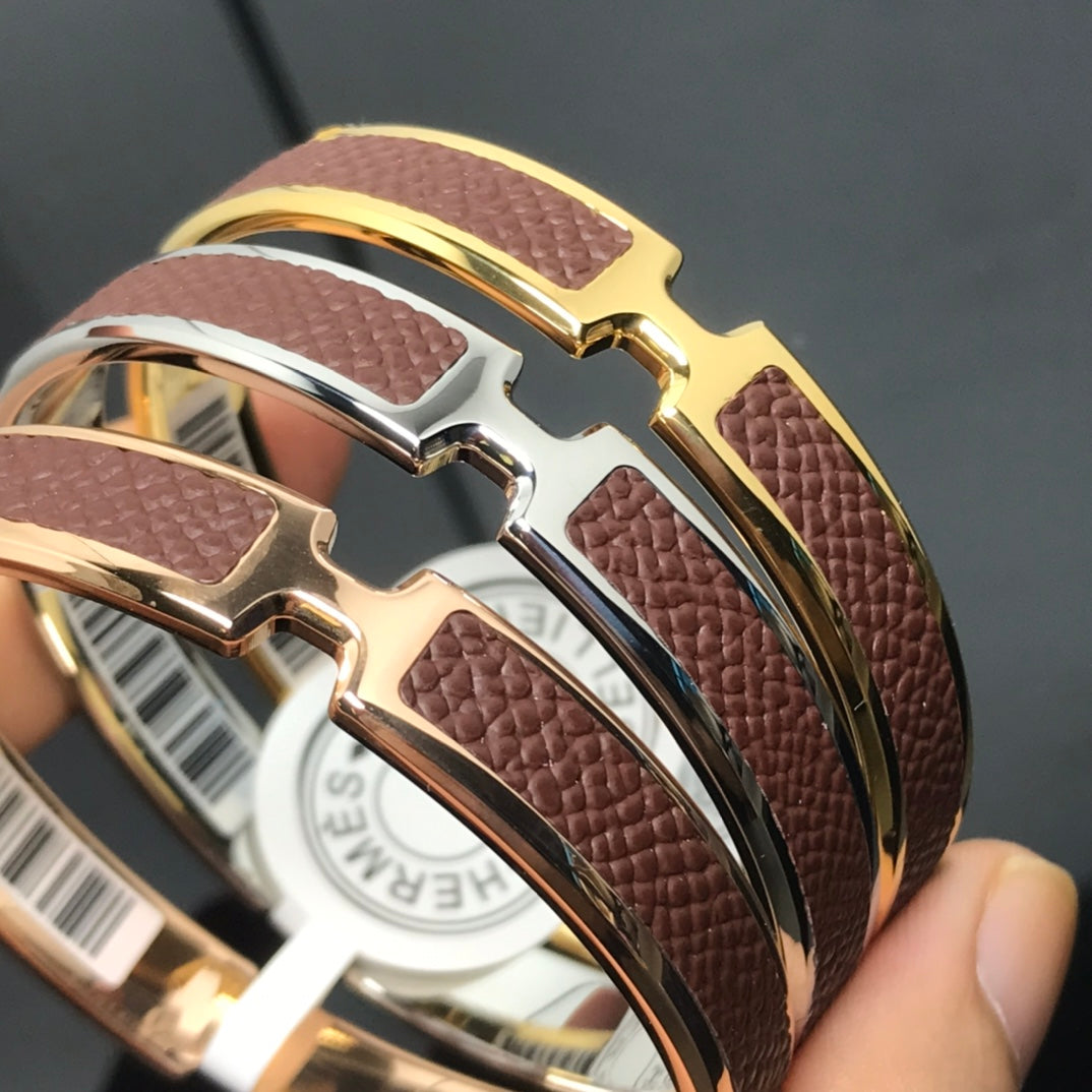 18K Olympe Light Brown Hermes Bracelet
