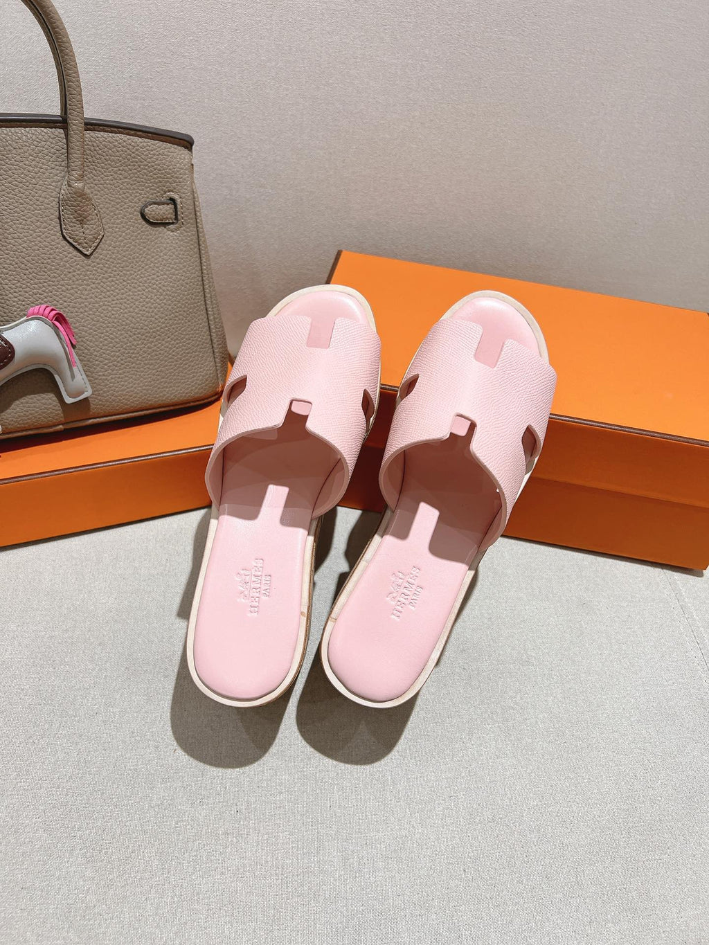 HERMES 25S HIGH WEDGE SANDALS IN PASTEL PINK LAMBSKIN STYLE 29
