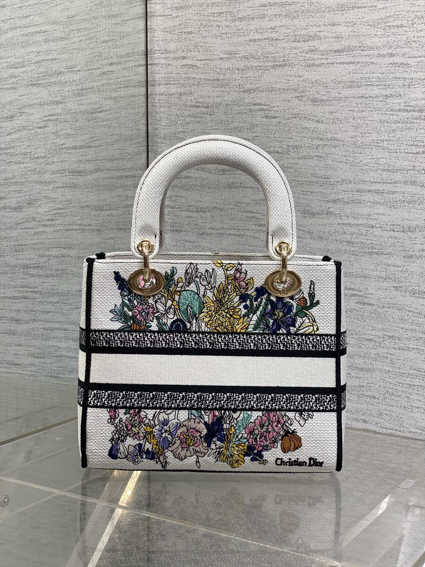 DIOR 25S SMALL LADY D-LITE BAG 24 IN WHITE  FLOWERS CALENDAR ALLOVER EMBROIDERY