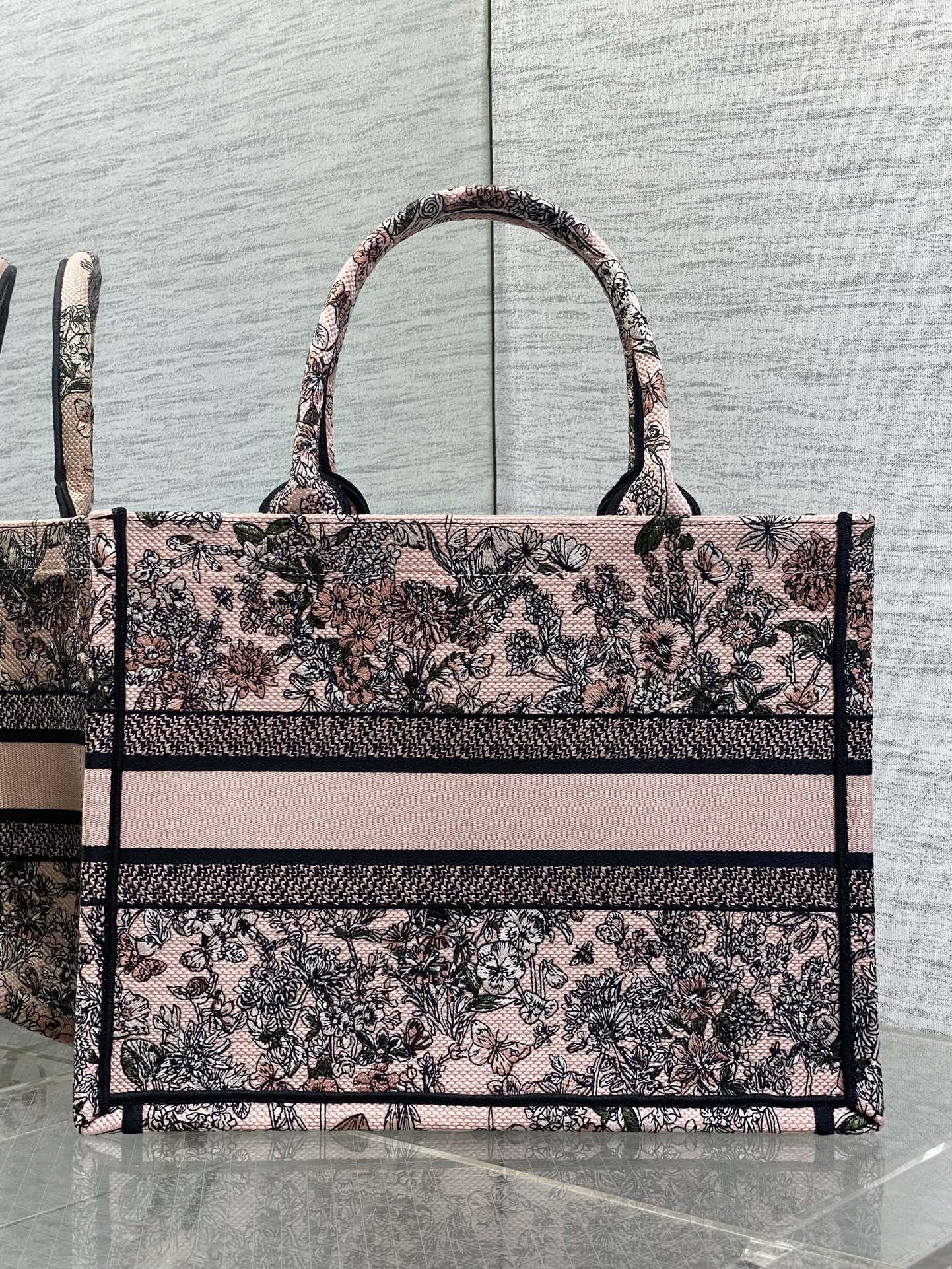 DIOR 25S LUCKY MEDIUM DIOR BOOK TOTE 36 IN PINK MULTICOLOR DIOR FLOWERS CALENDAR ALLOVER EMBROIDERY