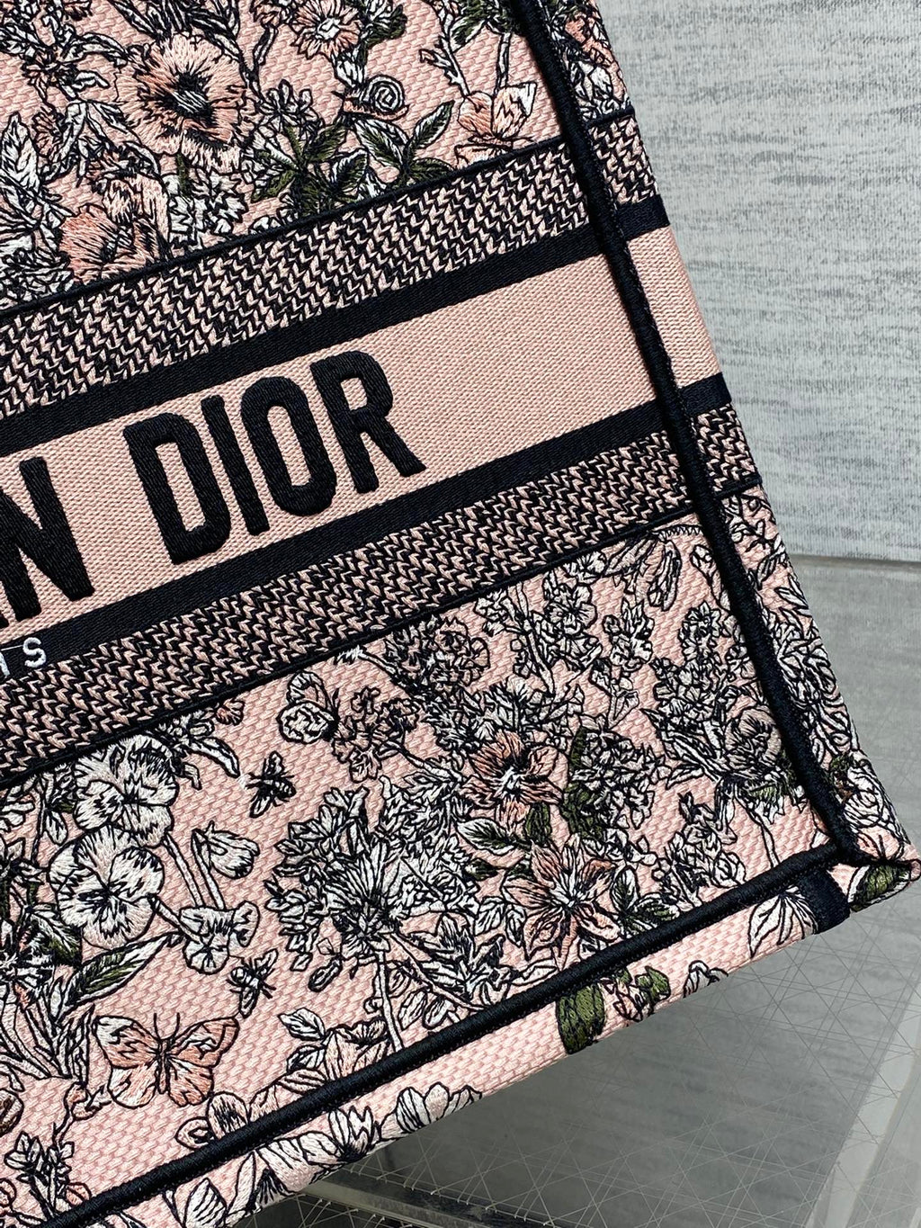 DIOR 25S LUCKY MEDIUM DIOR BOOK TOTE 36 IN PINK MULTICOLOR DIOR FLOWERS CALENDAR ALLOVER EMBROIDERY
