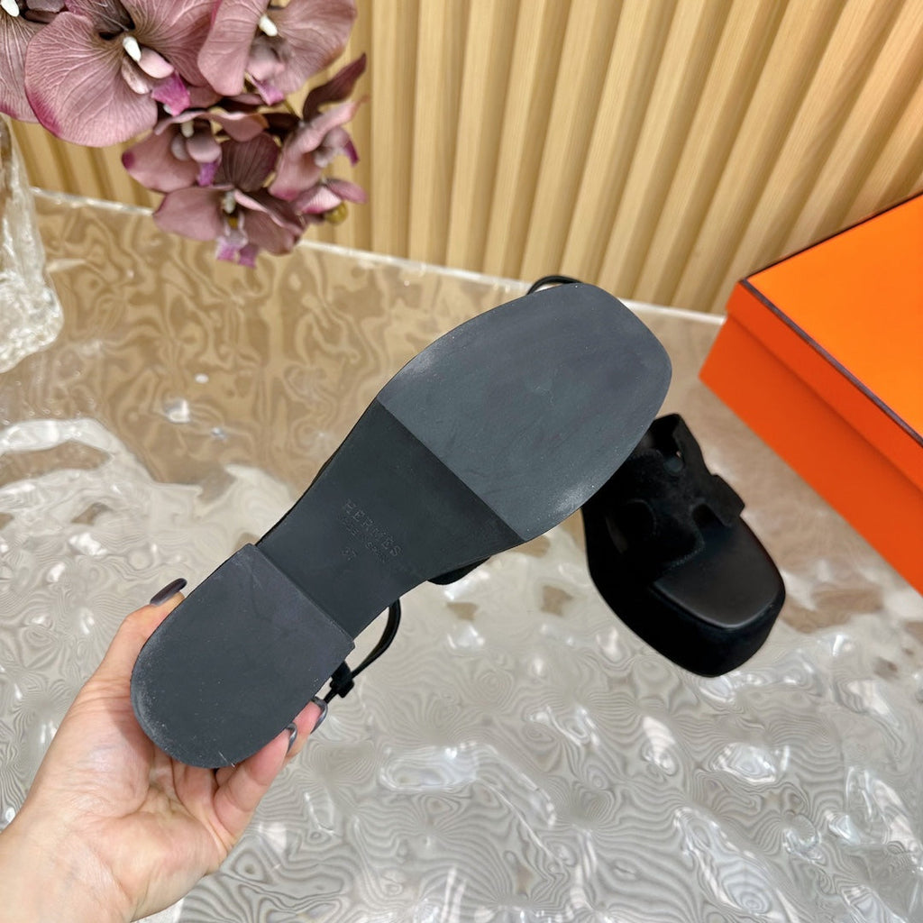 HERMES JAM 30 SANDAL IN BLACK VELVET