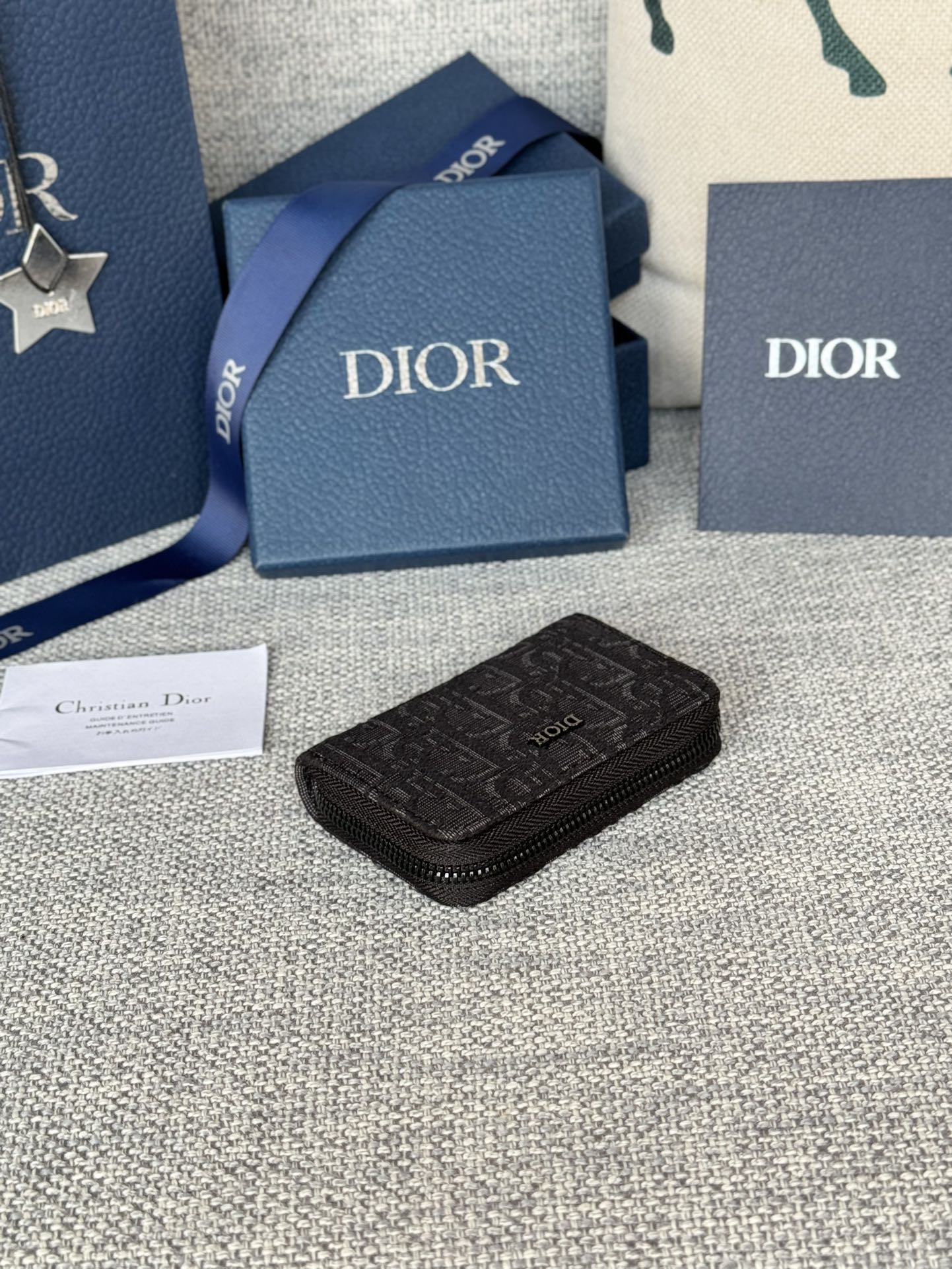 DIOR ZIPPED MINI WALLET 10 IN BLACK MONOGRAM OBLIQUE JACQUARD