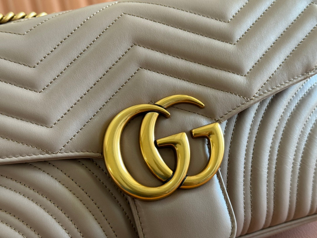 GUCCI MARMONT SHOULDER BAG 31 IN BEIGE CALFSKIN GOLD CHAIN