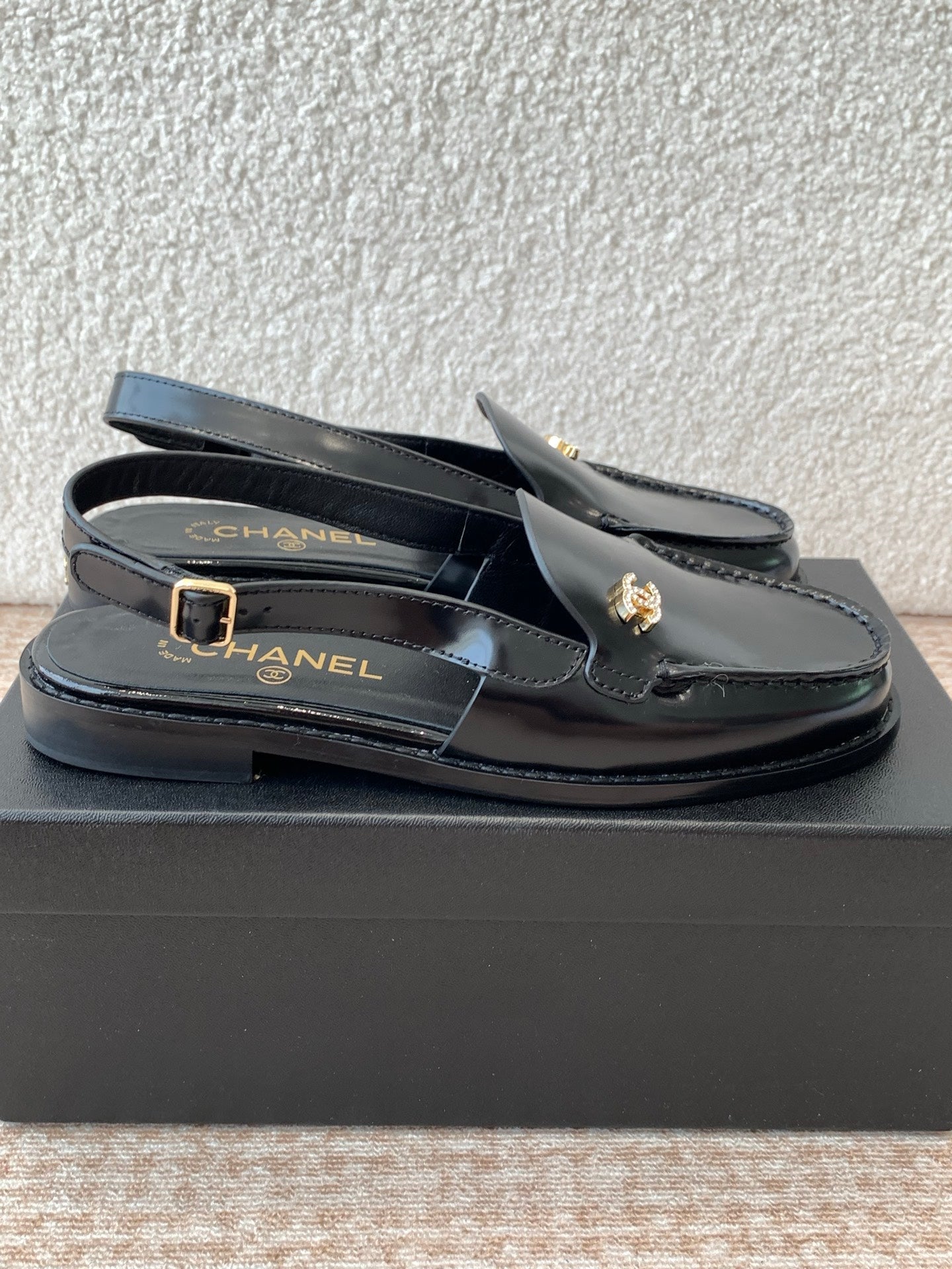 CHANEL MOASIN SLINGBACK IN BLACK PATENT CALFSKIN