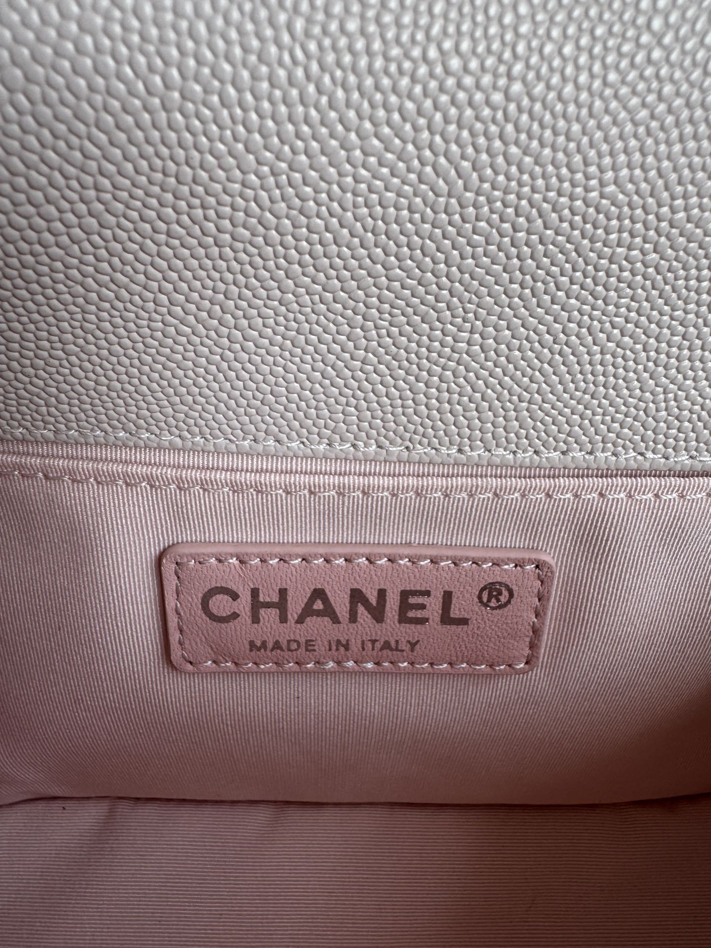 CHANEL BOY BAG MEDIUM 25 IN PINK NUDE CALFSKIN