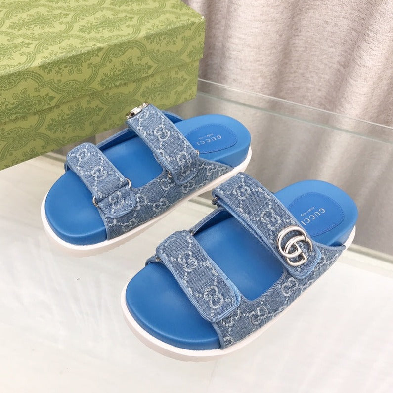 GUCCI Rubber Sole Logo Sandals Blue Caro