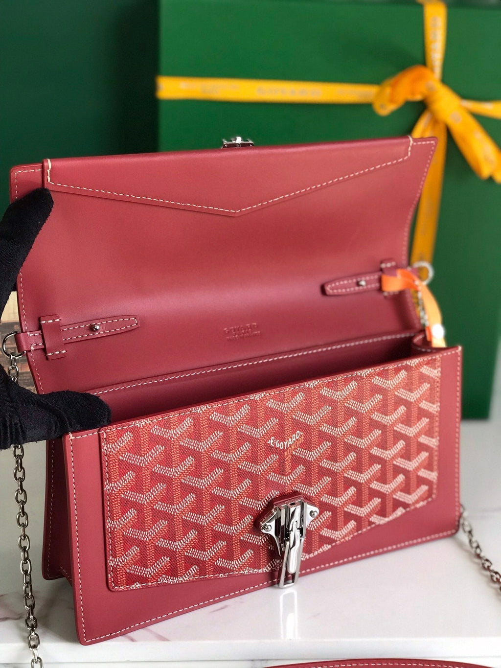 DUCHESSE MARIE-CAROLINE BAG 25 IN RED GOYARDINE CANVAS AND SMOOTH CALFSKIN