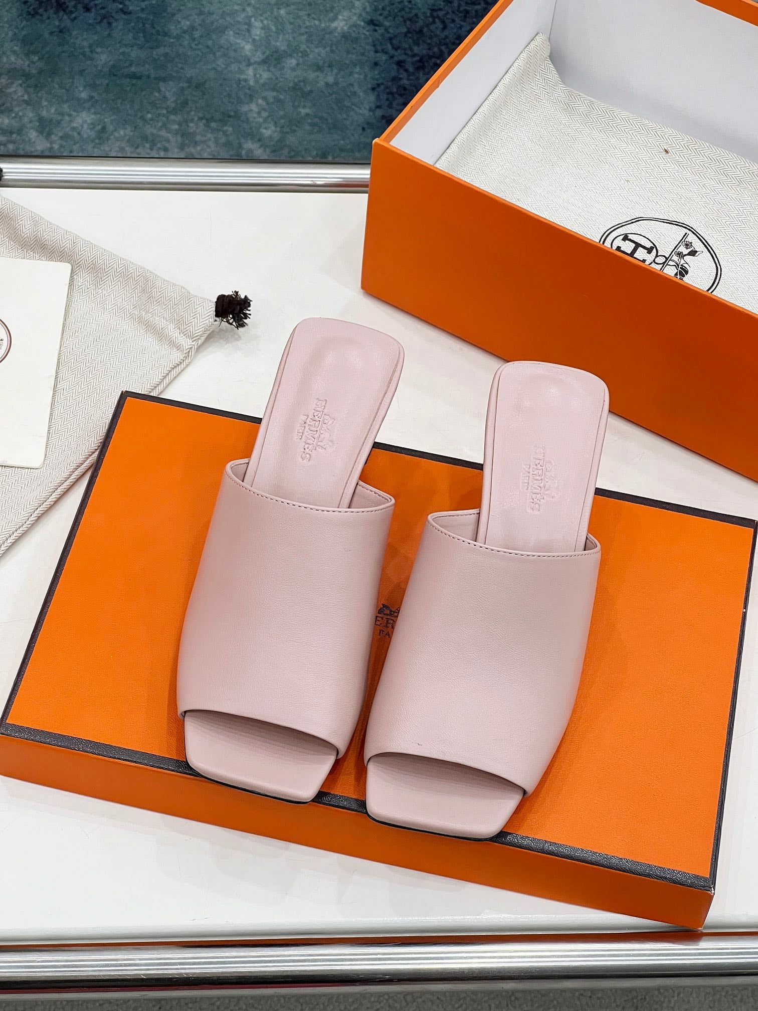 HERMES ICONIQUE 60 SANDAL IN BABY PINK CALFSKIN