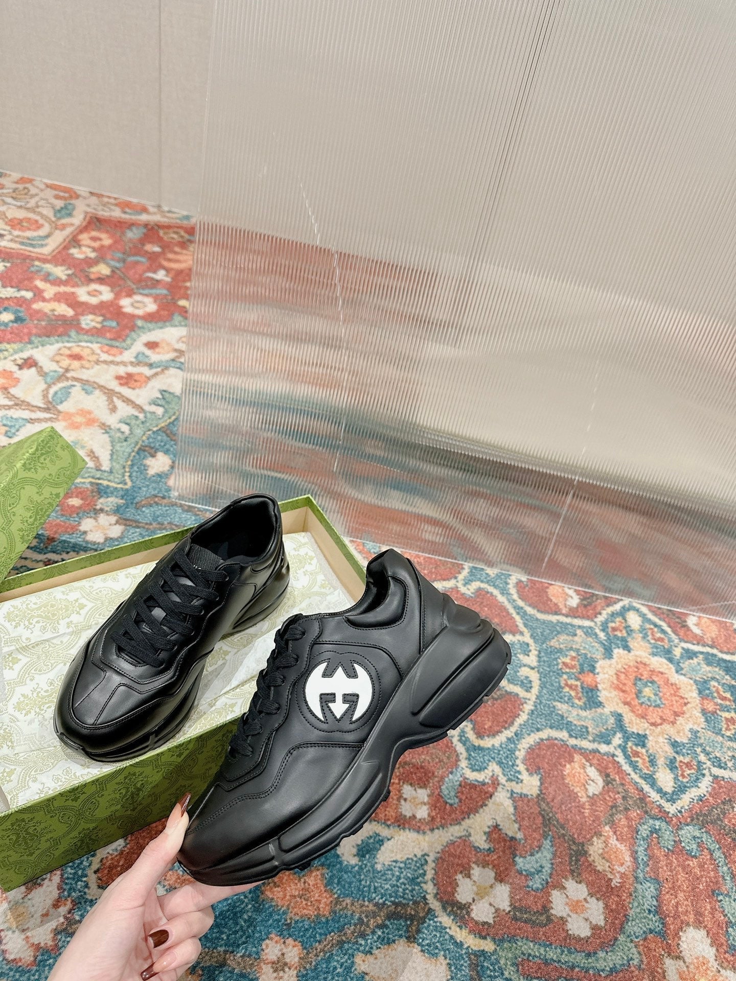 GUCCI RHYTON TRAINER BLACK CALFSKIN WITH WHITE LOGO