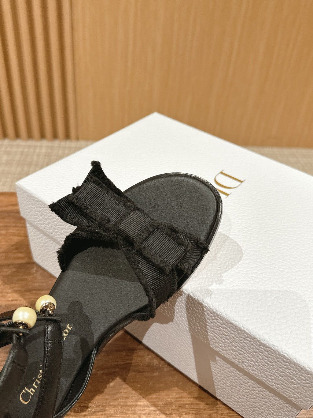 DIOR AABLE SANDALS 25S IN BLACK FABRIC AND LAMBSKIN WITH PEARL DETAILING