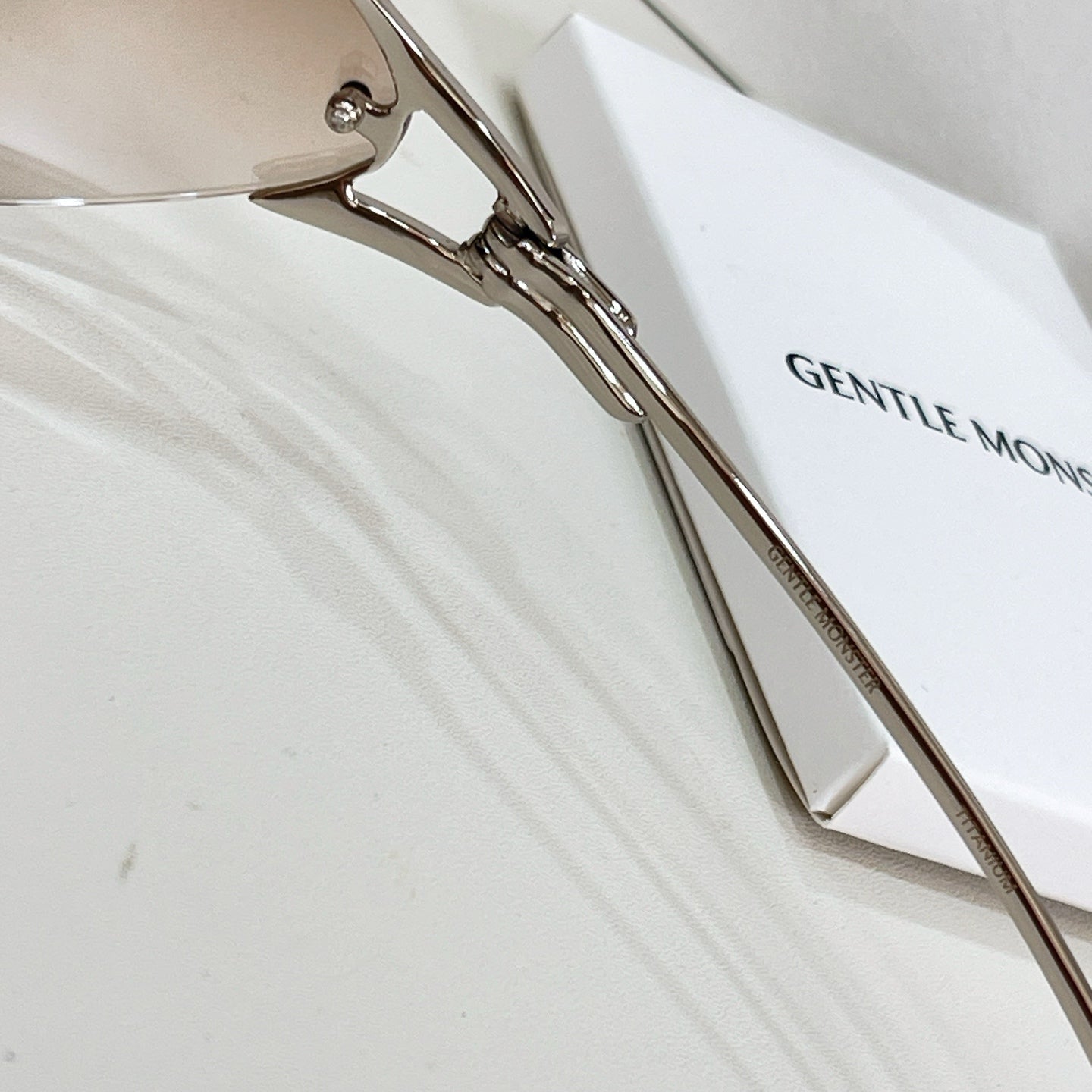GENTLE MONSTER Sunglasses-FUTURA
